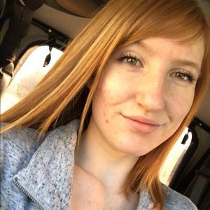 Meet your Posher, Katelyn